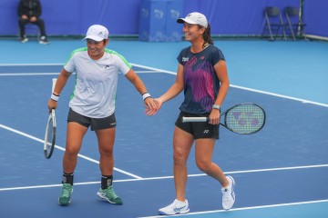 j9九游真人游戏第一平台WTA1000多哈站双打：蒋欣玗/吴芳娴2-1淘汰谢淑薇组合进八强