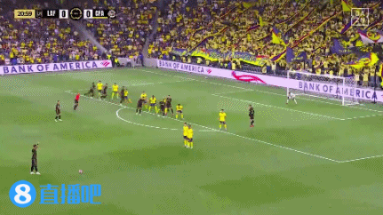 九游会j9官网真人游戏第一品牌半场-奥达兹错失良机两队合计2脚射正 洛杉矶FC0-0墨西哥美洲